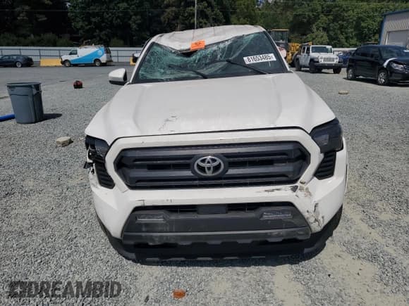 ✅ 2024 Toyota Tacoma SR5 • VIN: 3TYLB5JN3RT058794 • Lot: 81653485. Wystawiony na Copart z przebiegiem 12 499 mil. Bezpłatny archiwum sprzedaży aukcyjnych z USA i szczegółowy raport historii pojazdu na DreamBid. Zdjęcie 5.