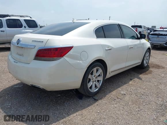✅ 2012 Buick LaCrosse Leather • VIN: 1G4GC5G34CF201819 • Lot: 42208062. Wystawiony na IAAI z przebiegiem 190 256 mil. Bezpłatny archiwum sprzedaży aukcyjnych z USA i szczegółowy raport historii pojazdu na DreamBid. Zdjęcie 4.