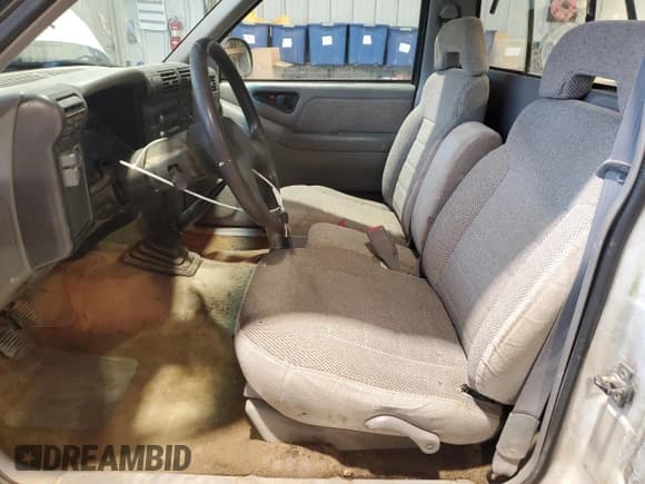 ✅ 1994 Chevrolet S-10 • VIN: 1GCCS1446R8193537 • Лот: 45511115. Опубликован ранее на Copart с пробегом 113 427 миль. Бесплатный доступ к архиву аукционных продаж из США и подробный отчёт об истории автомобиля на DreamBid. Изображение 7.