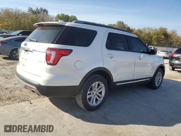 ✅ 2017 Ford Explorer XLT • VIN: 1FM5K7DH4HGC09538 • Lot: 91945925. Listed on Copart with 163,382 mi. Free auction sales archive from the USA and detailed vehicle history report at DreamBid. Image 3.