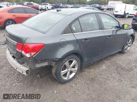 ✅ 2013 Chevrolet Cruze 2LT • VIN: 1G1PE5SB0D7190495 • Lot: 43443048. Listed on IAAI with 179,344 mi. Free auction sales archive from the USA and detailed vehicle history report at DreamBid. Image 4.