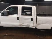 ✅ 2014 Ford F-250 XL • VIN: 1FT7W2A69EEA14162 • Lot: 41801558. Wystawiony na IAAI z przebiegiem 240 201 mil. Bezpłatny archiwum sprzedaży aukcyjnych z USA i szczegółowy raport historii pojazdu na DreamBid. Zdjęcie 13.