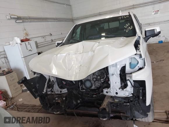 ✅ 2021 Chevrolet Silverado 1500 High Country • VIN: 1GCUYHET0MZ353142 • Lot: 42291019. Wystawiony na IAAI z przebiegiem 20 765 mil. Bezpłatny archiwum sprzedaży aukcyjnych z USA i szczegółowy raport historii pojazdu na DreamBid. Zdjęcie 11.