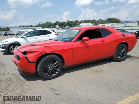 ✅ 2019 Dodge Challenger SXT • VIN: 2C3CDZGG4KH522173 • Lot: 65908284. Wystawiony na Copart z przebiegiem 95 134 mil. Bezpłatny archiwum sprzedaży aukcyjnych z USA i szczegółowy raport historii pojazdu na DreamBid. Zdjęcie 1.