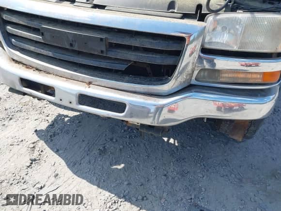 2007 GMC Sierra 1500 SLE1 with VIN 1GTEC19V77Z190323, listed as a IAAI auction lot 42326657 with 195,979 mi miles and . Bid and sale history available at DreamBid. Image 6.