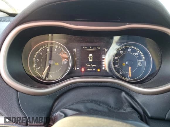 ✅ 2016 Jeep Grand Cherokee • VIN: 1C4PJM0S9GW241031 • Lot: 42145185. Listed on Copart with 106,884 mi. Free auction sales archive from the USA and detailed vehicle history report at DreamBid. Image 9.