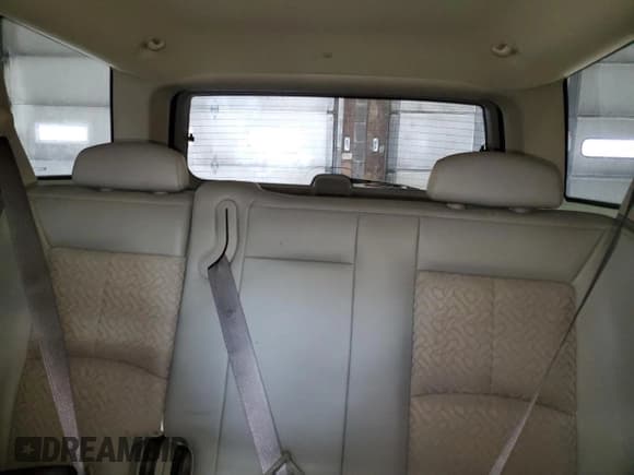 ✅ 2007 Saturn VUE V6 • VIN: 5GZCZ53497S836109 • Lot: 48933435. Wystawiony na Copart z przebiegiem 76 352 mil. Bezpłatny archiwum sprzedaży aukcyjnych z USA i szczegółowy raport historii pojazdu na DreamBid. Zdjęcie 10.