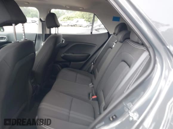 ✅ 2024 Hyundai Venue SEL • VIN: KMHRC8A3XRU328422 • Lot: 40193664. Listed on IAAI with 2,045 mi. Free auction sales archive from the USA and detailed vehicle history report at DreamBid. Image 8.