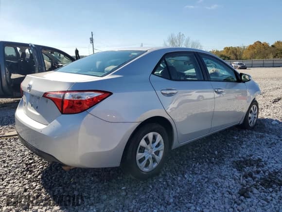✅ 2015 Toyota Corolla LE • VIN: 2T1BURHE9FC373425 • Лот: 90663965. Опубликован ранее на Copart с пробегом 153 943 миль. Бесплатный доступ к архиву аукционных продаж из США и подробный отчёт об истории автомобиля на DreamBid. Изображение 3.