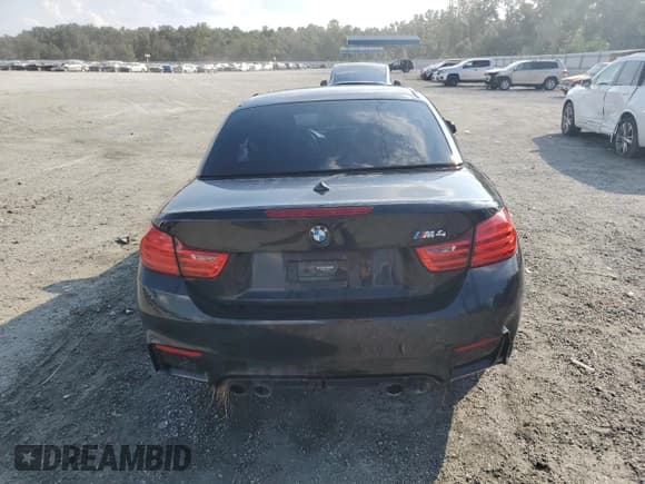 ✅ 2015 BMW M4 • VIN: WBS3U9C50FP967519 • Lot: 71220855. Wystawiony na Copart z przebiegiem 107 509 mil. Bezpłatny archiwum sprzedaży aukcyjnych z USA i szczegółowy raport historii pojazdu na DreamBid. Zdjęcie 6.