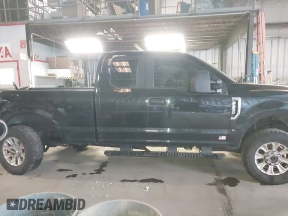✅ 2021 Ford F-250 XL • VIN: 1FT7X2B63MED51503 • Lot: 41227248. Listed on IAAI with 106,780 mi. Free auction sales archive from the USA and detailed vehicle history report at DreamBid. Image 13.