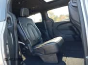 ✅ 2020 Chrysler Pacifica Limited • VIN: 2C4RC1GG4LR216810 • Лот: 43475979. Опубликован ранее на IAAI с пробегом 60 750 миль. Бесплатный доступ к архиву аукционных продаж из США и подробный отчёт об истории автомобиля на DreamBid. Изображение 8.