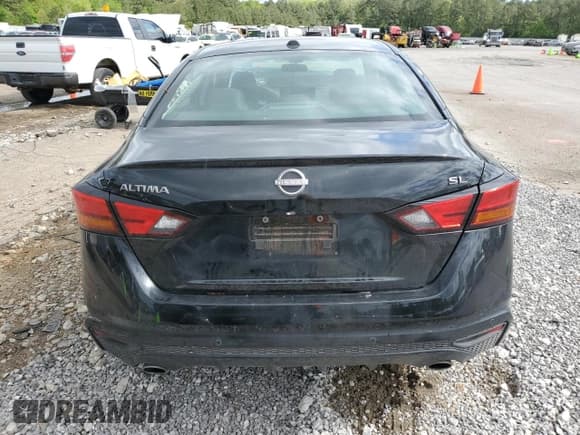 ✅ 2024 Nissan Altima SL • VIN: 1N4BL4EV8RN390573 • Лот: 52098275. Опубликован ранее на Copart с пробегом 13 202 миль. Бесплатный доступ к архиву аукционных продаж из США и подробный отчёт об истории автомобиля на DreamBid. Изображение 6.