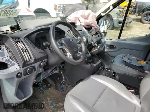 ✅ 2018 Ford Transit • VIN: 1FTBW3XM1JKA94574 • Lot: 64987425. Wystawiony na Copart z przebiegiem Nie podano. Bezpłatny archiwum sprzedaży aukcyjnych z USA i szczegółowy raport historii pojazdu na DreamBid. Zdjęcie 8.