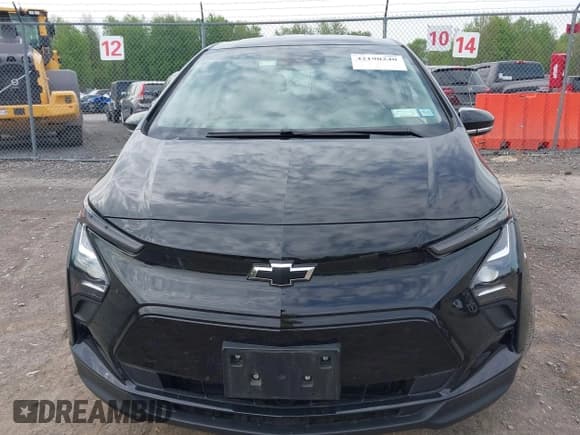 ✅ 2023 Chevrolet Bolt EV 1LT • VIN: 1G1FW6S04P4126205 • Lot: 42190240. Wystawiony na IAAI z przebiegiem 68 805 mil. Bezpłatny archiwum sprzedaży aukcyjnych z USA i szczegółowy raport historii pojazdu na DreamBid. Zdjęcie 12.
