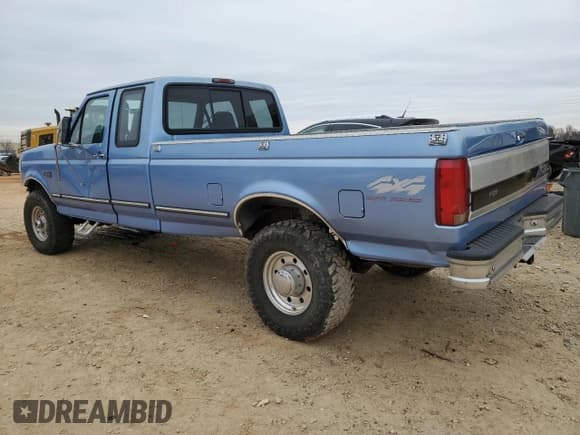 ✅ 1996 Ford F-250 • VIN: 1FTHX26G4TEB59478 • Lot: 46535425. Wystawiony na Copart z przebiegiem 132 504 mil. Bezpłatny archiwum sprzedaży aukcyjnych z USA i szczegółowy raport historii pojazdu na DreamBid. Zdjęcie 2.