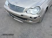 ✅ 2005 Mercedes-Benz C 240 • VIN: WDBRF81J35F665750 • Lot: 41898295. Listed on IAAI with 82,991 mi. Free auction sales archive from the USA and detailed vehicle history report at DreamBid. Image 6.