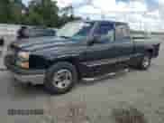 ✅ 2003 Chevrolet Silverado 1500 • VIN: 2GCEC19V031238862 • Lot: 72886864. Wystawiony na Copart z przebiegiem 335 703 mil mil. Skorzystaj z bezpłatnego archiwum sprzedaży aukcyjnych z USA i zobacz szczegółowy raport historii pojazdu na DreamBid. Zdjęcie 1.
