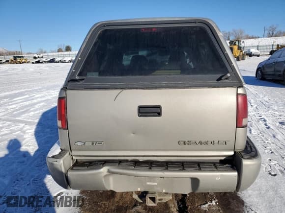 ✅ 2000 Chevrolet S-10 LS • VIN: 1GCCS19W6Y8249324 • Лот: 84201704. Опубликован ранее на Copart с пробегом Не указан. Бесплатный доступ к архиву аукционных продаж из США и подробный отчёт об истории автомобиля на DreamBid. Изображение 6.