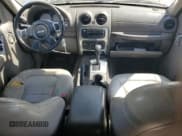 ✅ 2004 Jeep Liberty Limited • VIN: 1J8GK58KX4W150432 • Лот: 68883455. Опубликован ранее на Copart с пробегом 122 827 миль. Бесплатный доступ к архиву аукционных продаж из США и подробный отчёт об истории автомобиля на DreamBid. Изображение 8.