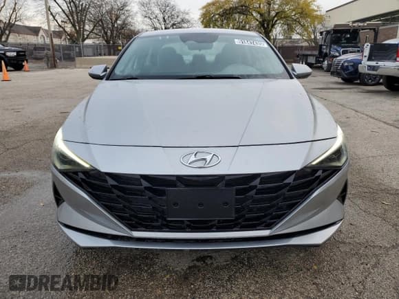 ✅ 2023 Hyundai Elantra SEL • VIN: 5NPLM4AG1PH104546 • Lot: 91847435. Listed on Copart with 77,889 mi. Free auction sales archive from the USA and detailed vehicle history report at DreamBid. Image 5.