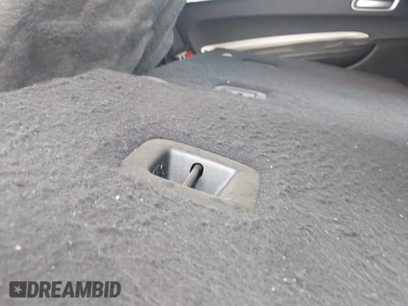 ✅ 2019 Dodge Durango SXT Plus • VIN: 1C4RDJAG7KC754091 • Lot: 39463070. Wystawiony na IAAI z przebiegiem 37 210 mil. Bezpłatny archiwum sprzedaży aukcyjnych z USA i szczegółowy raport historii pojazdu na DreamBid. Zdjęcie 8.