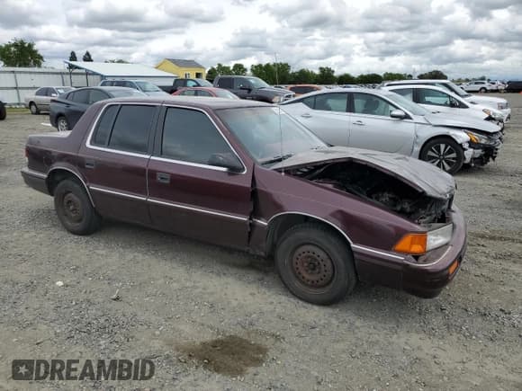 ✅ 1993 Plymouth Acclaim • VIN: 3P3XA46K5PT642951 • Lot: 52153065. Wystawiony na Copart z przebiegiem 80 386 mil. Bezpłatny archiwum sprzedaży aukcyjnych z USA i szczegółowy raport historii pojazdu na DreamBid. Zdjęcie 4.