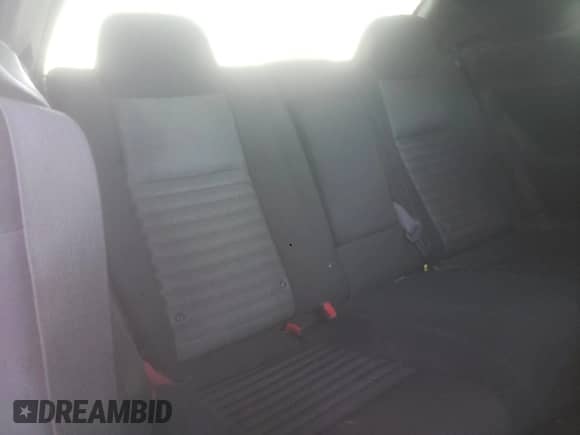 ✅ 2014 Dodge Challenger SXT • VIN: 2C3CDYAGXEH229952 • Lot: 90724065. Wystawiony na Copart z przebiegiem Nie podano. Bezpłatny archiwum sprzedaży aukcyjnych z USA i szczegółowy raport historii pojazdu na DreamBid. Zdjęcie 10.