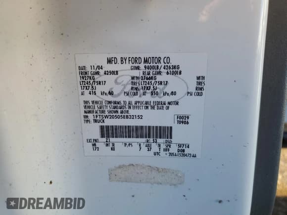 ✅ 2005 Ford F-250 XL • VIN: 1FTSW20505EB32152 • Лот: 41635435. Опубликован ранее на Copart с пробегом 176 471 миль. Бесплатный доступ к архиву аукционных продаж из США и подробный отчёт об истории автомобиля на DreamBid. Изображение 12.