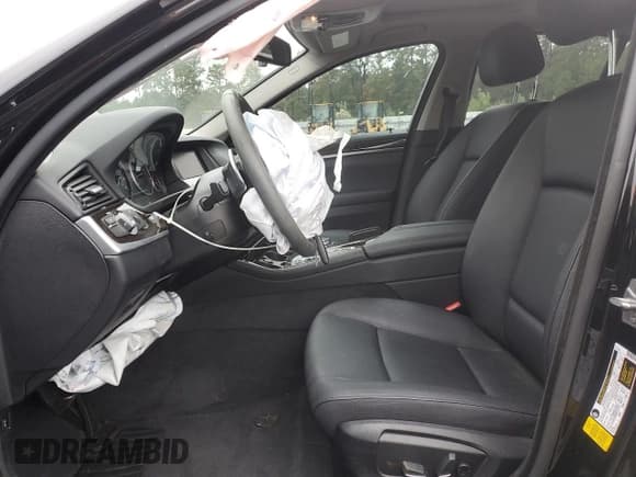 ✅ 2016 BMW 5 Series 528i • VIN: WBA5A5C51GG354809 • Lot: 90083595. Listed on Copart with 28,858 mi. Free auction sales archive from the USA and detailed vehicle history report at DreamBid. Image 7.