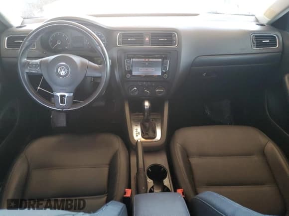 ✅ 2011 Volkswagen Jetta SE • VIN: 3VWDZ7AJ8BM328500 • Lot: 54952465. Listed on Copart with 114,055 mi. Free auction sales archive from the USA and detailed vehicle history report at DreamBid. Image 8.