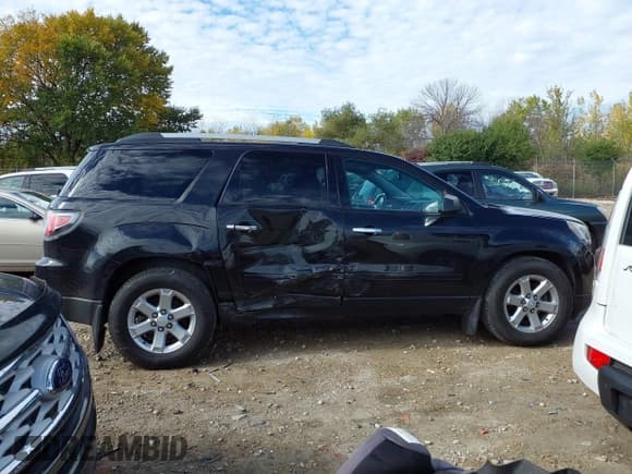 ✅ 2014 GMC Acadia SLE • VIN: 1GKKVPKD2EJ358838 • Lot: 43432094. Listed on IAAI with 121,031 mi. Free auction sales archive from the USA and detailed vehicle history report at DreamBid. Image 14.