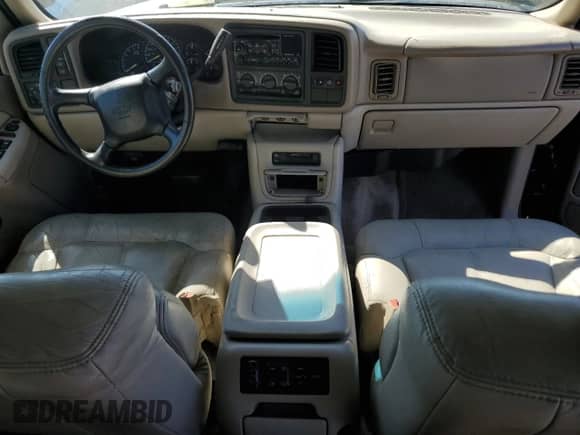 2001 Chevrolet Suburban LT с VIN 3GNFK16T11G162588, выставлен на аукционе Copart как лот 69821184 с пробегом 226 425 миль миль и Списание • Salvage title. История ставок и продаж доступна на DreamBid. Изображение 8.