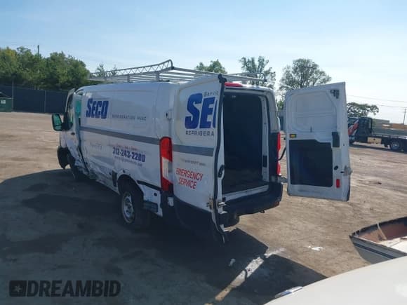 ✅ 2019 Ford Transit • VIN: 1FTYR1ZM2KKA59045 • Lot: 40299644. Wystawiony na IAAI z przebiegiem 89 518 mil. Bezpłatny archiwum sprzedaży aukcyjnych z USA i szczegółowy raport historii pojazdu na DreamBid. Zdjęcie 3.