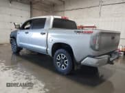 ✅ 2016 Toyota Tundra SR5 • VIN: 5TFDY5F1XGX490987 • Лот: 41492917. Опубликован ранее на IAAI с пробегом Не указан. Бесплатный доступ к архиву аукционных продаж из США и подробный отчёт об истории автомобиля на DreamBid. Изображение 3.