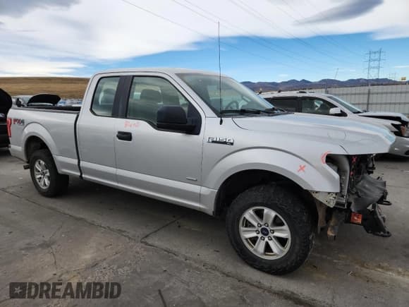 ✅ 2016 Ford F-150 XL • VIN: 1FTEX1EPXGFA37576 • Lot: 91072895. Listed on Copart with 241,446 mi. Free auction sales archive from the USA and detailed vehicle history report at DreamBid. Image 4.