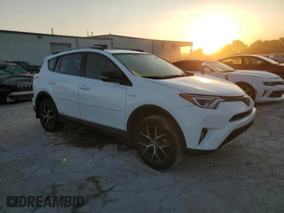✅ 2018 Toyota RAV4 Hybrid SE • VIN: JTMJJREV4JD165800 • Lot: 67207445. Listed on Copart with 148,002 mi. Free auction sales archive from the USA and detailed vehicle history report at DreamBid. Image 4.