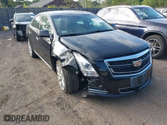 ✅ 2017 Cadillac XTS Luxury • VIN: 2G61N5S33H9116162 • Lot: 42636409. Wystawiony na IAAI z przebiegiem 87 727 mil. Bezpłatny archiwum sprzedaży aukcyjnych z USA i szczegółowy raport historii pojazdu na DreamBid. Zdjęcie 6.