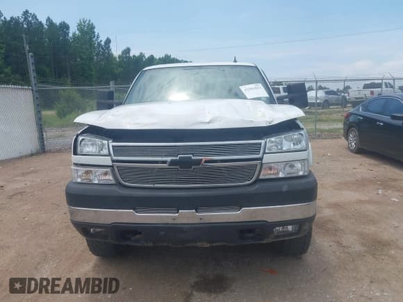 ✅ 2006 Chevrolet Silverado 2500HD LT3 • VIN: 1GCHK23D06F174096 • Лот: 42561823. Опубликован ранее на IAAI с пробегом 235 983 миль. Бесплатный доступ к архиву аукционных продаж из США и подробный отчёт об истории автомобиля на DreamBid. Изображение 12.