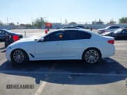 ✅ 2019 BMW 5 Series 530i • VIN: WBAJA5C52KWA57922 • Lot: 40896802. Listed on IAAI with 60,562 mi. Free auction sales archive from the USA and detailed vehicle history report at DreamBid. Image 15.