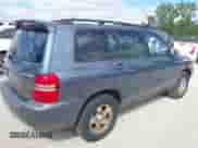 2003 Toyota Highlander z VIN JTEGF21A730078632, wystawiony jako IAAI lot #43059517 z przebiegiem 261 218 mil mil oraz . Historia ofert i sprzedaży dostępna na DreamBid. Obrazek 4.