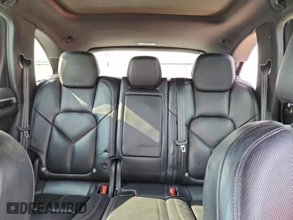 ✅ 2015 Porsche Cayenne S • VIN: WP1AB2A25FLA56418 • Lot: 93699565. Listed on Copart with 120,996 mi. Free auction sales archive from the USA and detailed vehicle history report at DreamBid. Image 10.