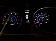 ✅ 2016 Hyundai Santa Fe • VIN: 5XYZUDLB7GG357390 • Lot: 84031745. Listed on Copart with 95,721 mi. Free auction sales archive from the USA and detailed vehicle history report at DreamBid. Image 9.