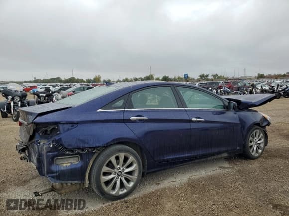 ✅ 2013 Hyundai Sonata SE • VIN: 5NPEC4AC1DH562527 • Лот: 82246545. Опубликован ранее на Copart с пробегом 42 429 миль. Бесплатный доступ к архиву аукционных продаж из США и подробный отчёт об истории автомобиля на DreamBid. Изображение 3.