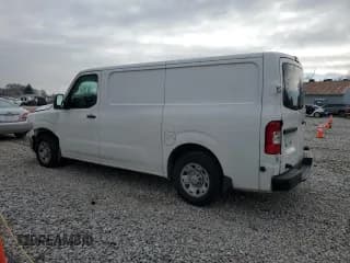 ✅ 2017 Nissan NV Cargo S • VIN: 1N6BF0KM1HN804536 • Lot: 82232014. Wystawiony na Copart z przebiegiem 286 143 mil. Bezpłatny archiwum sprzedaży aukcyjnych z USA i szczegółowy raport historii pojazdu na DreamBid. Zdjęcie 2.