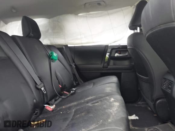 ✅ 2019 Toyota 4Runner • VIN: JTEBU5JR4K5677481 • Lot: 43005889. Listed on IAAI with 61,708 mi. Free auction sales archive from the USA and detailed vehicle history report at DreamBid. Image 8.