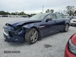 ✅ 2016 Jaguar XJ Portfolio • VIN: SAJWJ2GDXG8W00632 • Lot: 65025695. Wystawiony na Copart z przebiegiem 31 469 mil. Bezpłatny archiwum sprzedaży aukcyjnych z USA i szczegółowy raport historii pojazdu na DreamBid. Zdjęcie 1.