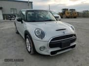 ✅ 2019 MINI Hardtop 4 Door Cooper S • VIN: WMWXU3C57K2H88861 • Лот: 80580745. Опубликован ранее на Copart с пробегом 41 000 миль. Бесплатный доступ к архиву аукционных продаж из США и подробный отчёт об истории автомобиля на DreamBid. Изображение 14.