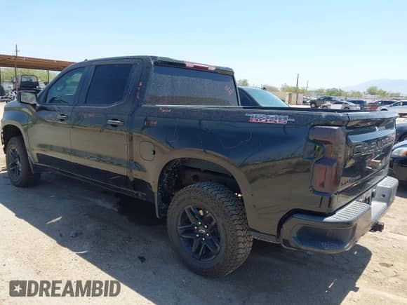 2021 Chevrolet Silverado 1500 Custom Trail Boss с VIN 1GCPYCEFXMZ261238, выставлен на аукционе IAAI как лот 42700257 с пробегом 64 975 миль миль и . История ставок и продаж доступна на DreamBid. Изображение 3.