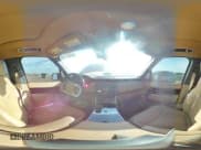 ✅ 2025 Land Rover Range Rover SE • VIN: SALKPBFU5SA290266 • Lot: 90585825. Wystawiony na Copart z przebiegiem 8 120 mil. Bezpłatny archiwum sprzedaży aukcyjnych z USA i szczegółowy raport historii pojazdu na DreamBid. Zdjęcie 15.